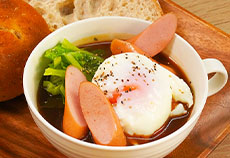 朝一杯のみそ汁でリラックス「ポークウインナーみそ汁」